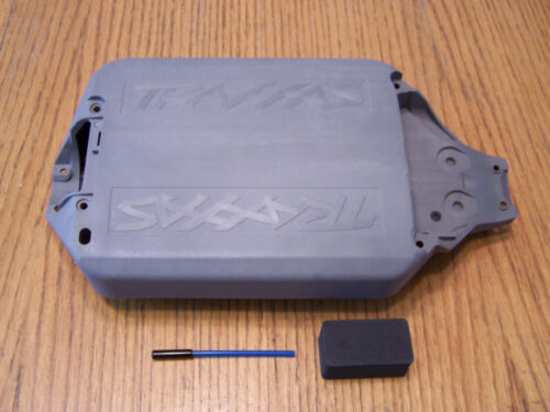 Traxxas RUSTLER 4X4 VXL GEN 2 Chassis Battery Strap Motor Mount /& Slipper Cover