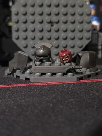 LEGO Lor008 Lord of The Rings Uruk-hai - Helmet and Armor  Minifigure