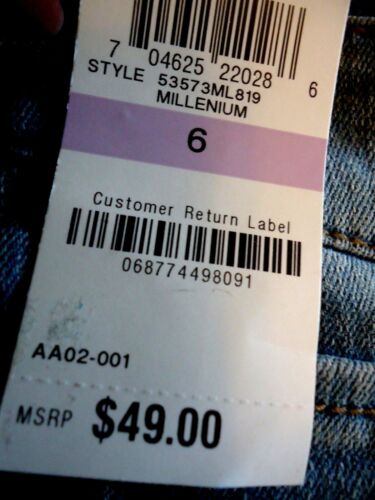 NWT STYLE /& CO WOMEN/'S COTTON STRENCH LIGHT BLUE SKINNY JEANS SIZE:6,8,10 $49.00