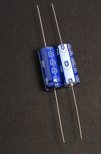 5pcs- 1000uf 35v Axial Electrolytic Capacitors 35v1000uf Nichicon for Audio