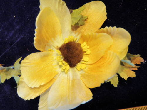 Vintage Millinery Flower Anemone ZP Shady Creamy Yellow 