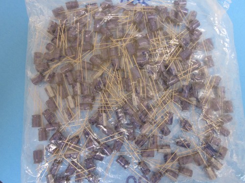 Nichicon VX 220uF 25V Electrolytic Capacitor 85℃ Lot of 200