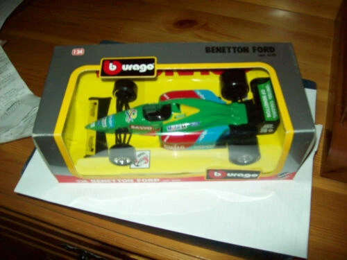 Modellini statici di auto da corsa Formula 1 Burago