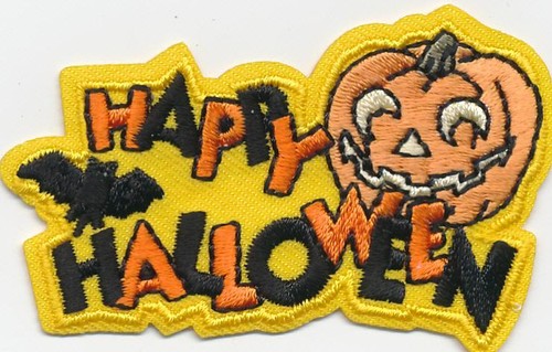Girl Boy Cub HAPPY HALLOWEEN Pumpkin yellow Fun Patches Crests Badge SCOUT GUIDE