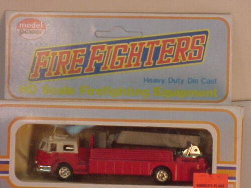 MADE IN HK MODEL POWER HO LADDER//BUCKET RED WITH WHITE CAB TOP FIRE TRUCK MIB