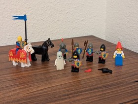 LEGO Castle: King's Mountain Fortress (6081) 99% Complete w/ Manual