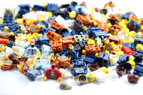 LEGO® Minifigures Mixed Lot City Town Head Torso Legs Caps Hats Hair Brand New