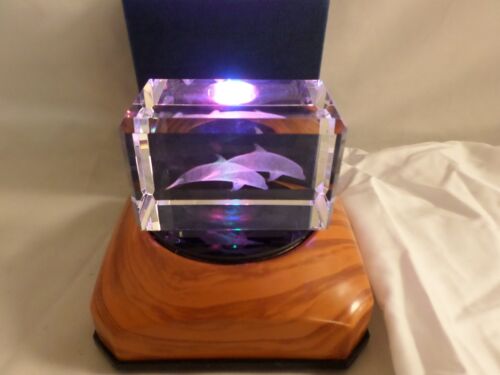 Gus Khrustalny Russian Lead Crystal Cube 3D Paperweight Etched 2 Dolphins 110CR 