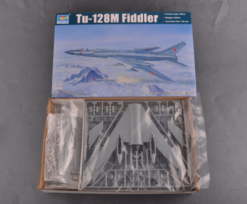 Russian Tu-128M Fiddler Fighter Intercepter Airplane Kit Trumpeter 01687 1//72