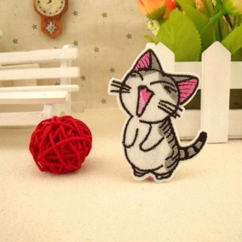 2X Sweet Twin Cat DIY Embroidery Cloth Iron On Patch Sew Motif Applique Chic YJU