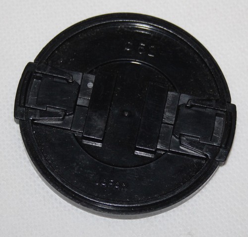 Tokina vgc Genuine 52mm Snap On Lens Cap