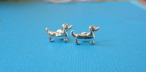 Dachshund Dog Earrings Pair Metal 9mm Studs Gold or Silver Tone Doxie Sausage 