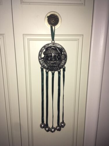Details about  / New~SANTA STOPS HERE BELL CHIME~Door Hanger~House Of Lloyd~Christmas Aroun World