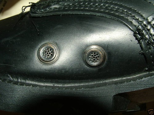 US ARMY VINTAGE VIETNAM WAR DATED OLIVE GREEN JUNGLE BOOTS 6XN SPIKE PROTECTIVE
