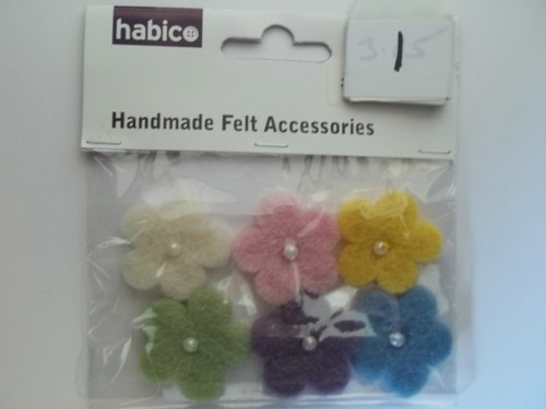 x 6 Handmade Felt Flower Accessories wool Assorted Colours