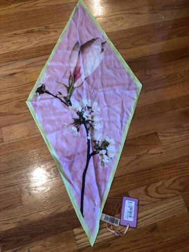 NEW TED BAKER LONDON SILK FLORAL PALE PINK HARMONY DIAMOND SCARF WRAP SHAWL 