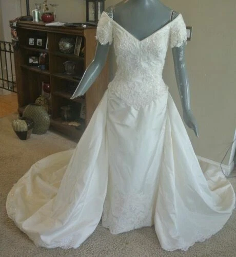 Columna de tafetán Bordado/Vestidos de novia de vaina