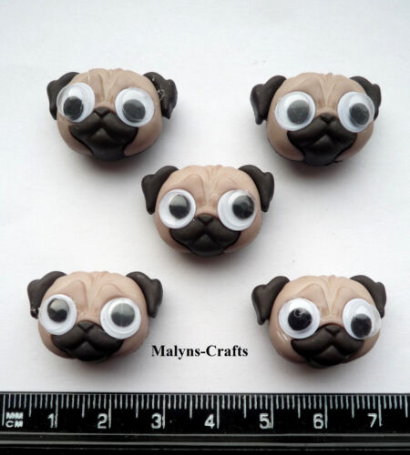 PUGs Craft Buttons 1ST CLASS POST Novelty Animal Pet Puppy Toy Dog Head Pup
