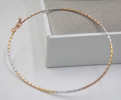 AU750 Pure 18K Multi-Tone Gold Bangle Elegant Women Carved Fine Bracelet 1.5g