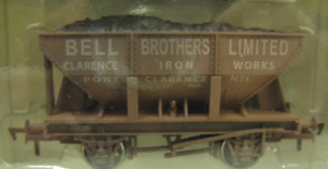 Dapol 4F-033-004 Bell Brothers Ltd 12T NER Hopper Wagon Bauxite Weathd OO Gauge