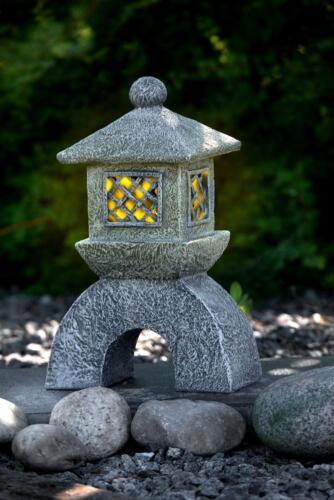 Powertec Garden Japanisches Pagoda Solarlicht Gartenlaterne Gartenleuchte
