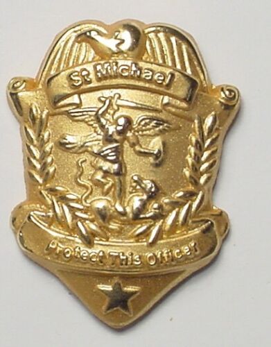 St. Michael Police Officer Pin, Great gift for that Police Officer you know.