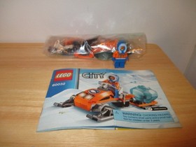 LEGO CITY Racing Lot - includes sets 4433, 60053, 60032, 60251 99% completeUSED