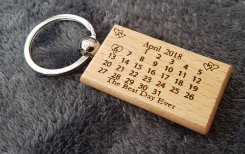 Personalised Engraved Wooden Keyring add your own verse mothers day gift.