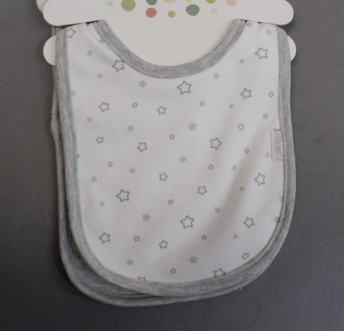 Little Me Boy/'s 3-Piece Bib /& Burp Set LP7 Grey One Size NWT