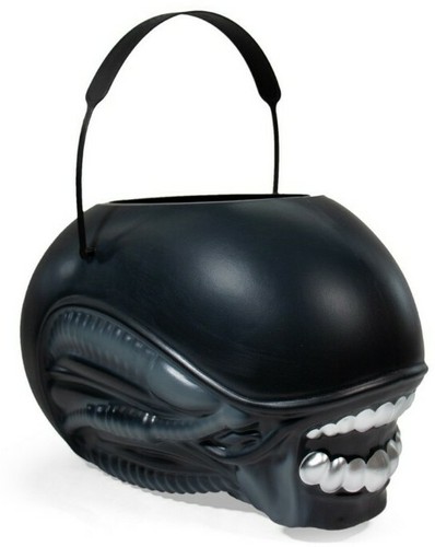 Alien Super 7 Xenomorph Candy Sweet Bucket new