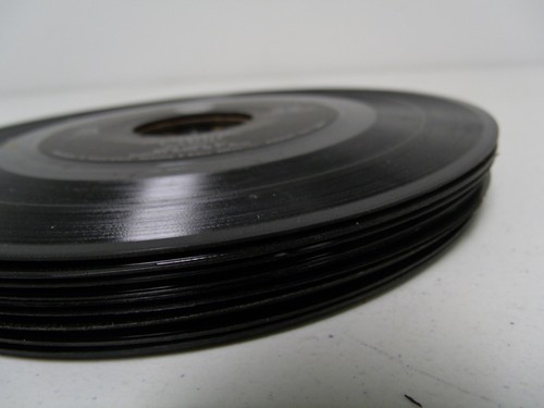 Bulk Lot of 25 Vinyl 7/" Small Records Albums Arts /& Crafts Party Decoration 45/'s