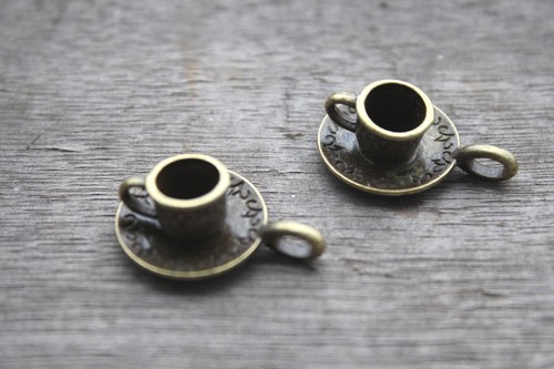 10pcs Cup and Saucer Charms Bronze tone Lovely Coffee Cup Charm Pendant 9x18mm