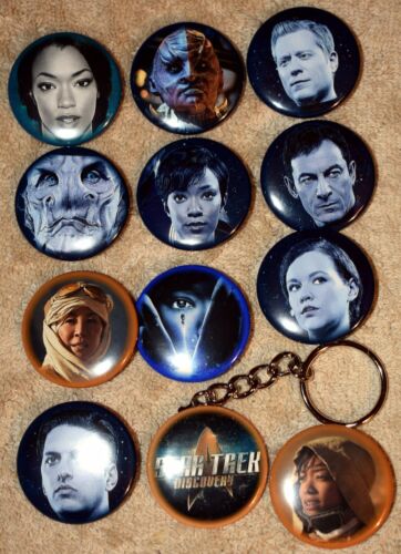 Set of 12 Pinback Buttons 1 1//2/" /& Key Chain STAR TREK DISCOVERY