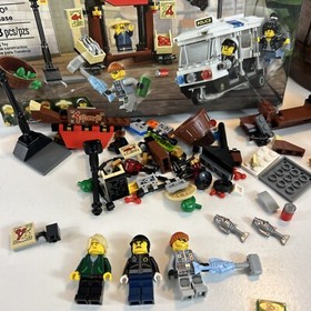 70607 LEGO Complete The Ninjago Movie City Chase minifigures box instructions