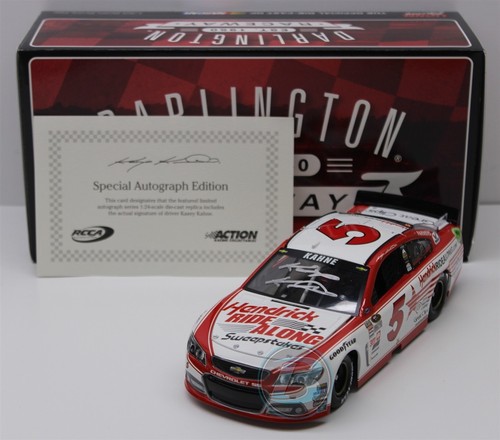 KASEY KAHNE #5 2015 AUTOGRAPHED DARLINGTON THROWBACK 1//24 SCALE NEW FREE SHIP