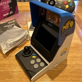 NEO GEO MINI SNK 40th ANNIVERSARY CONSOLE with OFFICIAL X PAD ALL BOXED 40 GAMES