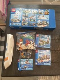Lego City 60008 & 60014 Museum Break And Coast Guard