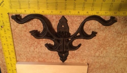 Cast Iron Five Hook-Hanger Pivot Arms Coat Rack Rustic Wall Mounted 0170-01641R