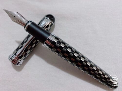 Jinhao X750 Square Color Fountain Pen 0.7mm Broad Nib 18KGP Silver Trim