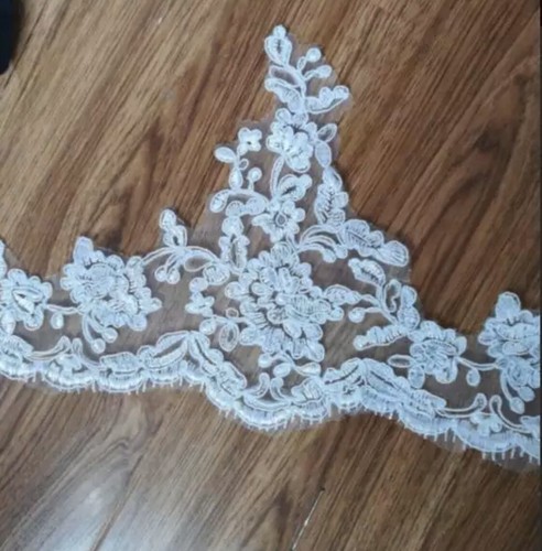 Brides Bridal Ivory Chapel Length Veil 1 Tier Lace Edge With Comb