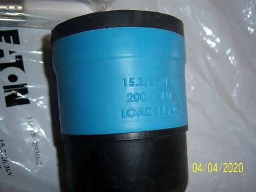 NEW EATON 25kV LOADBREAK ELBOW w// TEST POINT LE225-AB-00T LE225AB00T 200A