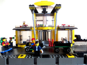 LEGO WORLD CITY Grand Central Station 4513 with 5 Minifigures AVOL Central Station