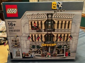 Lego Advanced Models 10211 Grand Emporium 100% Complete Retired Ex. Condition