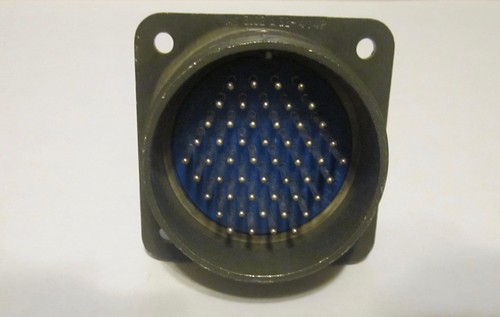 MS3192-A32-414P CIRCULAR CONNECTOR MALE PIN 52 USED SOLDER CUP