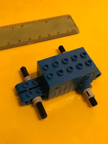 Lego Technic BLUE non Electric Pull Back Motor Axles and Connectors 
