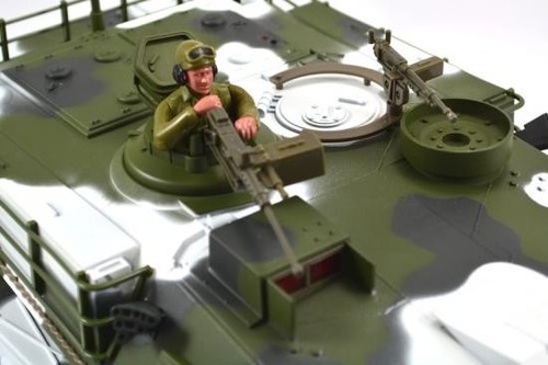 Hobby Engine Premium Label M1A1 Abrams 2.4G Tanque-Invierno-HE0711W