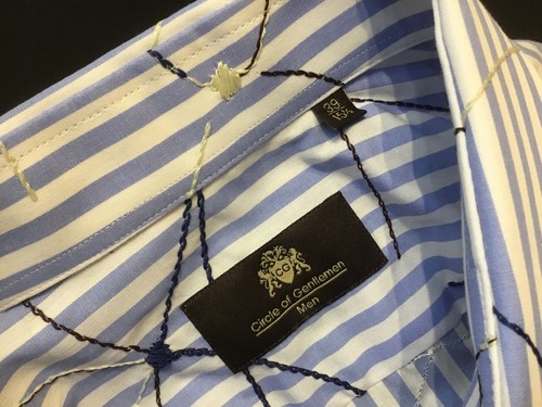 Circle of GENTLEMEN 15 1//2/" Collar 43 1//4/" sul petto camicia blu a righe con motivo £ 159