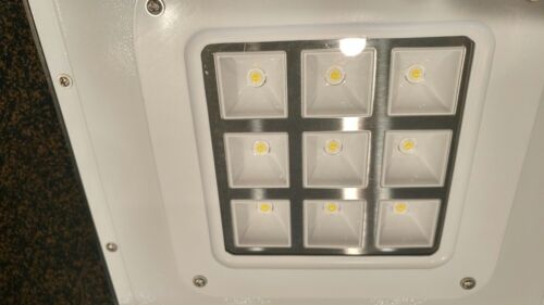 Powerful Solar Street Light 10 watt Easy to Install 15 watt Solar Panel