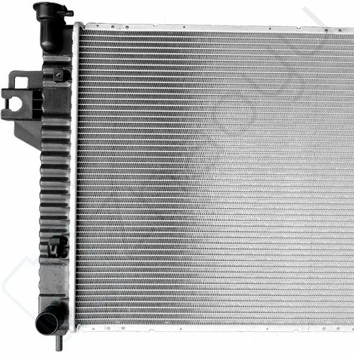 Brand New Aluminum Radiator for 2002-2005 Jeep Liberty 2.4 L4 Fits CU2482