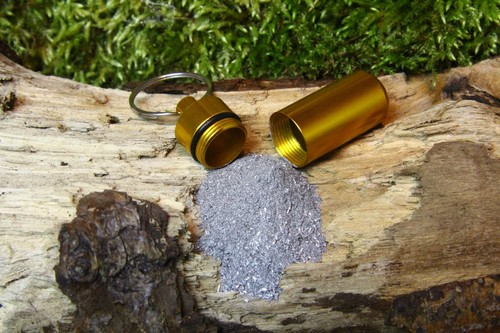 IMPERMEABILE capsula di alluminio contenente polvere magnalio appicca gli incendi